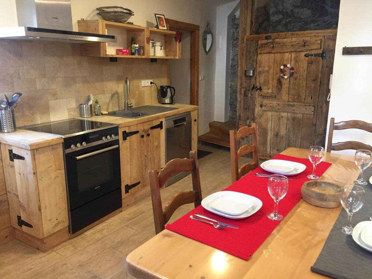 La Lauze Village House In Claree Valley 4P Val-des-Prés Екстериор снимка